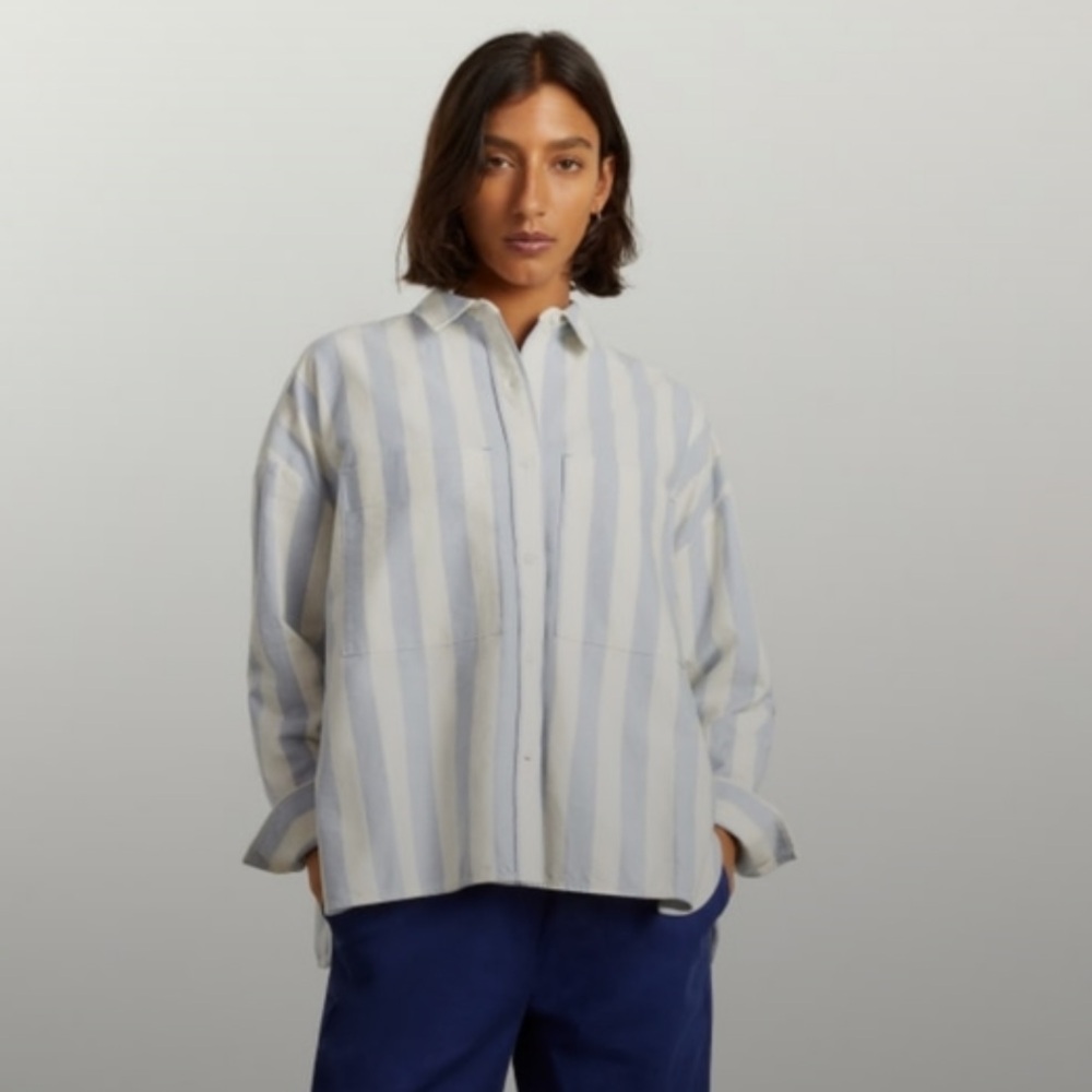Everlane Striped Casual Button Down Shirt size 00. 100% cotton summer perfect